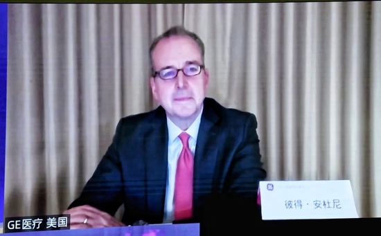 陈吉宁与美国通用电气医疗集团总裁视频连线