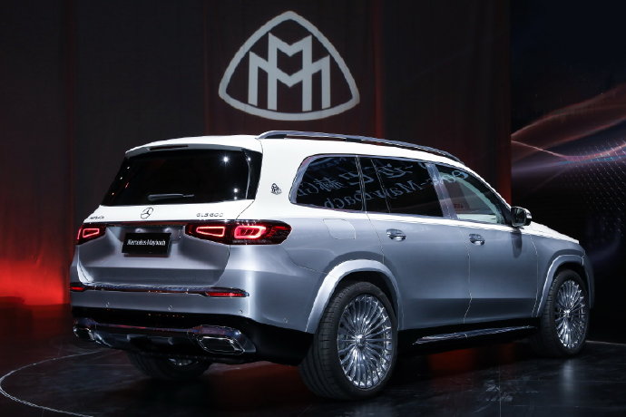 {賭波}(2020款迈巴赫越野图片及价格)